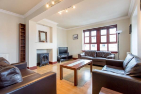 2 Bedroom Apartment By Leith's Shore